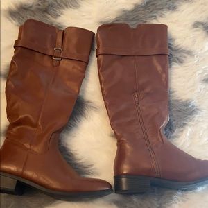 Brown tall boots size 8.5